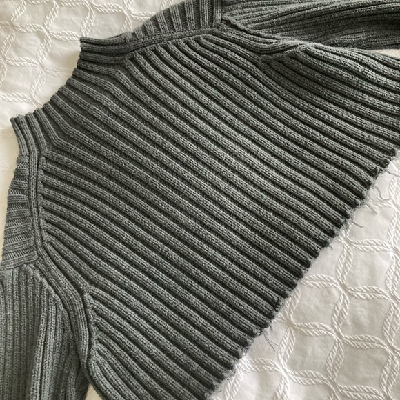 Cropped Deep Turquoise Grey Knit Turtleneck - Picture 2 of 4